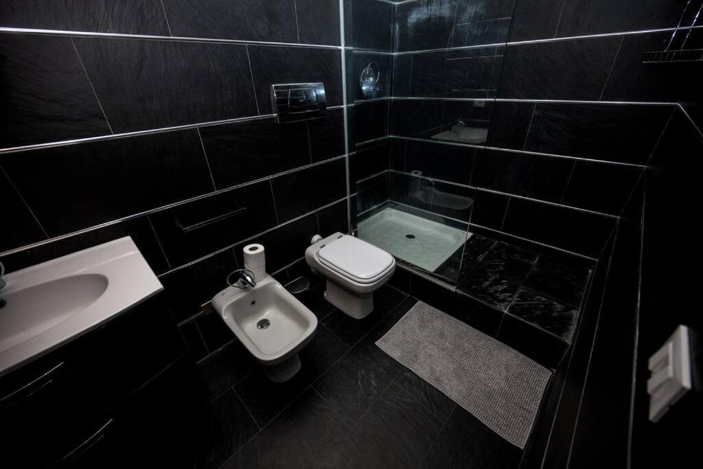 Wonderfull Two Floors Apartment Navigli Milão Exterior foto