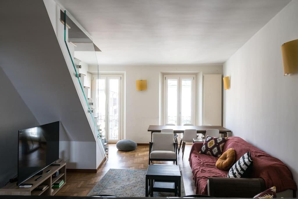 Wonderfull Two Floors Apartment Navigli Milão Exterior foto