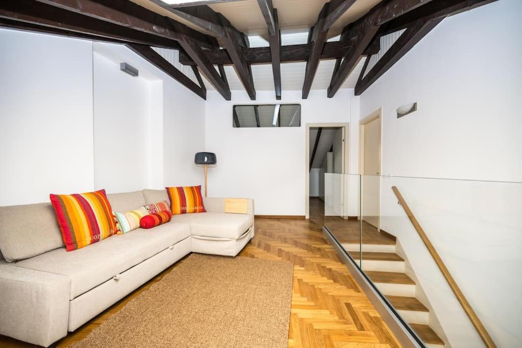 Wonderfull Two Floors Apartment Navigli Milão Exterior foto